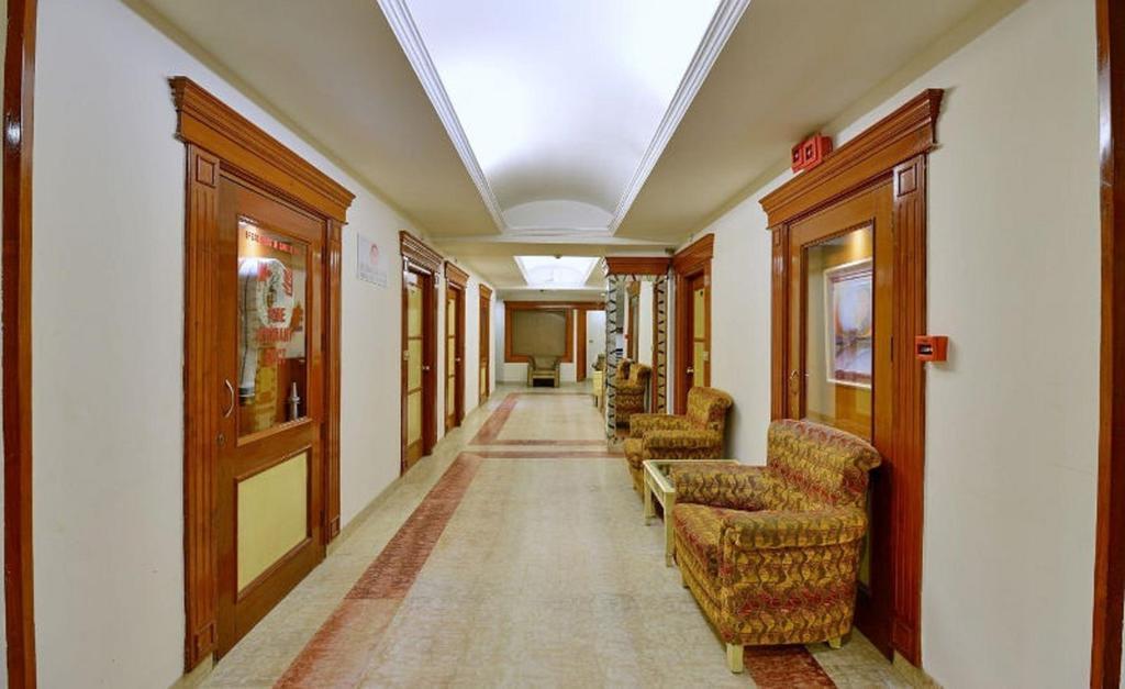 Hotel Park Grand Chandīgarh Esterno foto